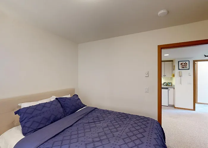 Finisterre Cottage